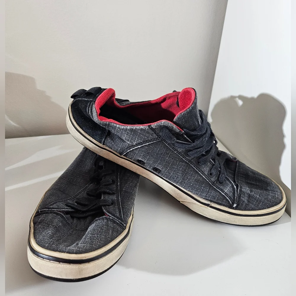 The North Face Mens Shoes Size 9 Black Gray Casual Sneakers Lace Up - Picture 3 of 5